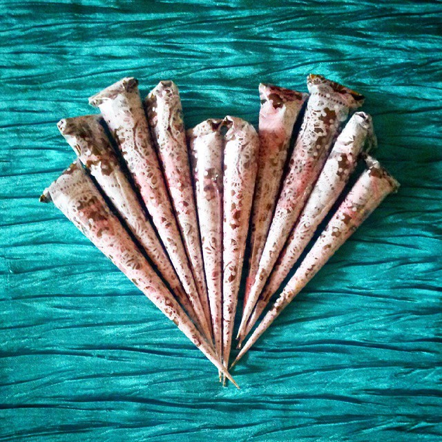 #Fresh #Henna #cones ready for the day ahead. I'll be @dockfieldroad at 2pm laying #ArtistsChoice henna for £5 & £10 :) It may be raining but we will be indoors and surrounded by the creative hub! #createdbyconnie #Shipley #bradford #uk #dockfieldroad #creativehub #openday
